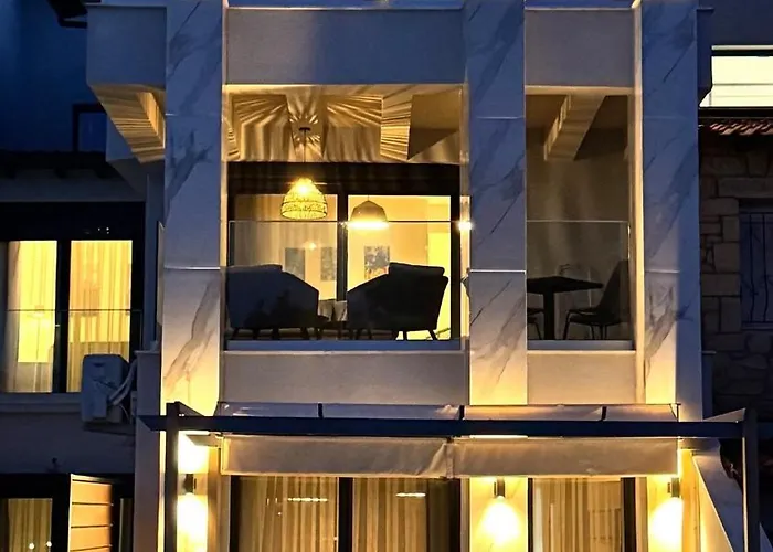 Three By Halkidiki Villa Kriopijí
